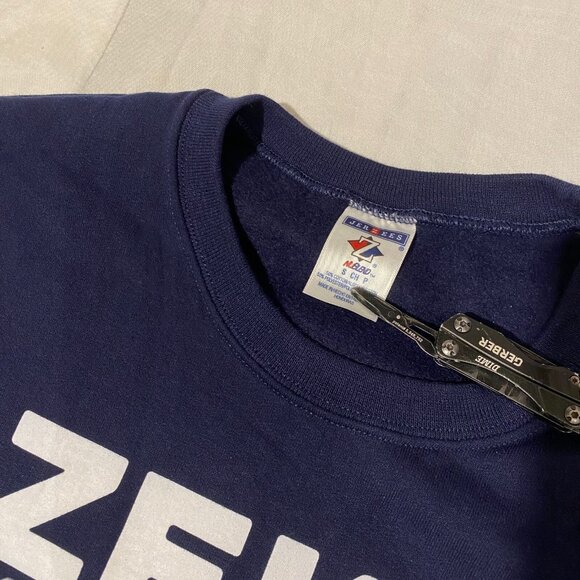 NFL Dallas Cowboys Ezekiel Elliott Kettle Leap Salvation Army Sweatshirt - S - Picture 2 of 4